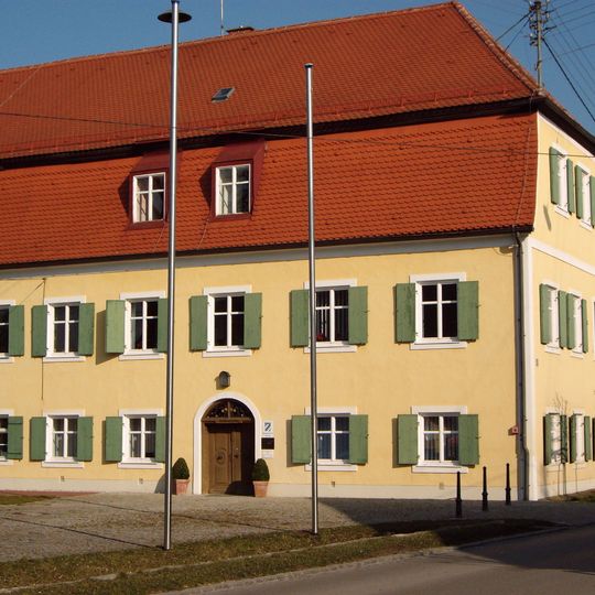 Ehemals Pfarrhaus, jetzt Rathaus