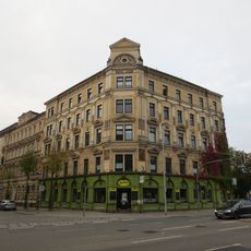 Mietshaus, Eckhaus An der Markthalle 13