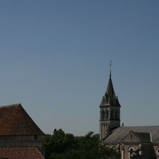 Églises de Villeloin-Coulangé