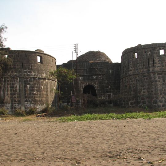 Arnala Fort