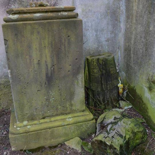 Socha svatého Bartoloměje u kostela v Soběchlebech