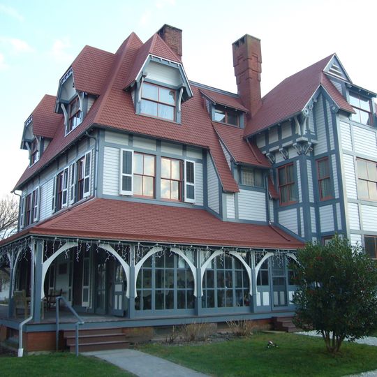 Emlen Physick Estate