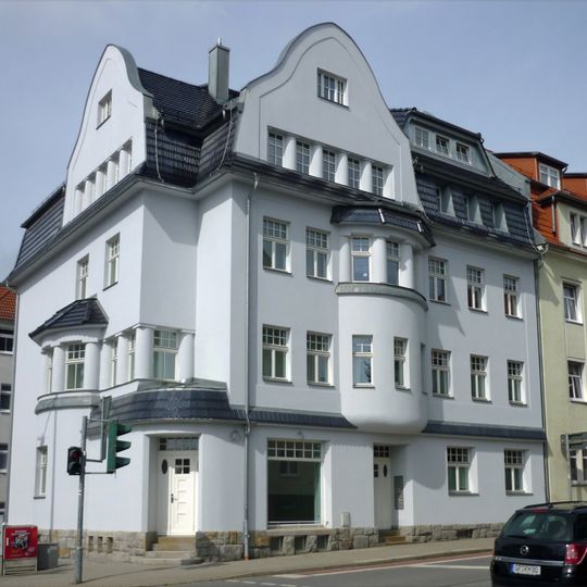 Mietshaus Dr.-Peter-Jordan-Straße 23