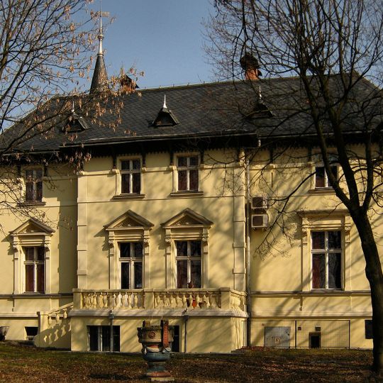 Dwór Ludwikowo w Legnicy