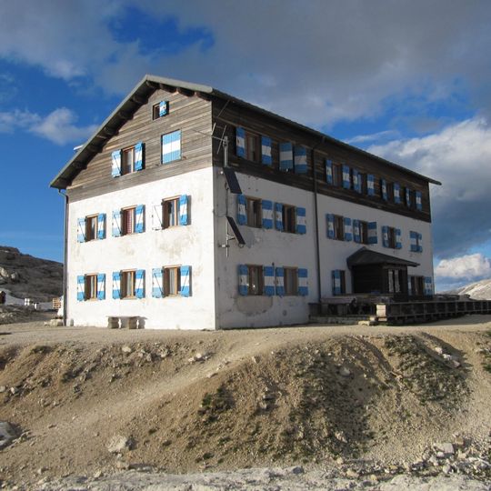 Rifugio Pedrotti