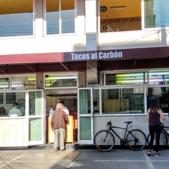 Tacos al carbón. Los Picudos