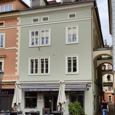 Wohn- und Geschäftshaus Alter Platz 20