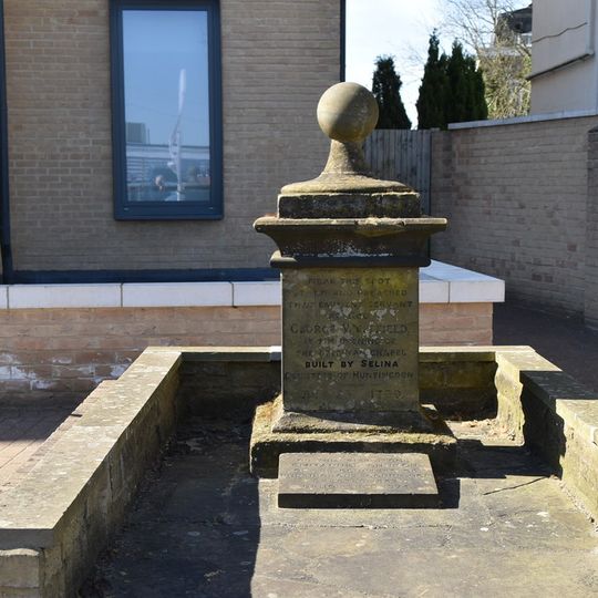 Memorial To George Whitfield