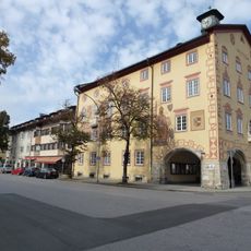 Wohn- und Geschäftshäuser