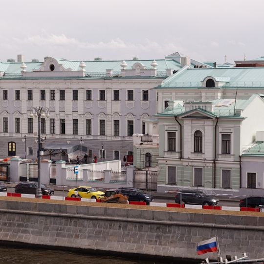 Софийская набережная 8 c1