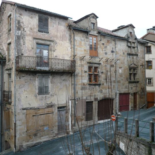 Maison, place de l'Église