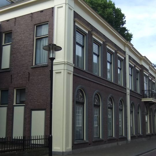 Ambtmanstraat 15, Tiel