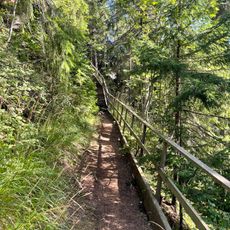 Галерея на скале (Сортавальское г.п.)