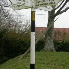 Guidepost Opposite Hazeldon Old Manor