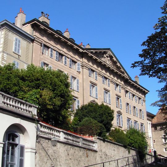 Immeuble Rue des Granges 16, Ancienne caserne