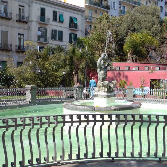 Fontana del Tritone