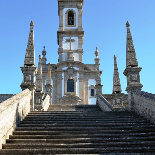 Santuário de Nossa Senhora do Castelo, incluindo a Casa do Ermitão, escadório e capelas anexas