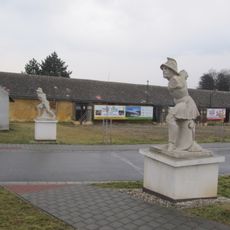 Torza dvou protějškových soch gladiátorů