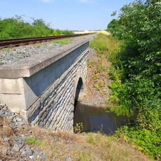 Railway bridge over the Zlonínský potok in Kostelec nad Labem
