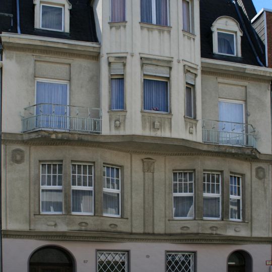 Schillerstraße 57
