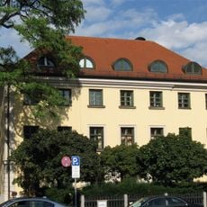 Kleines, freistehendes Vorstadthaus des Klassizismus