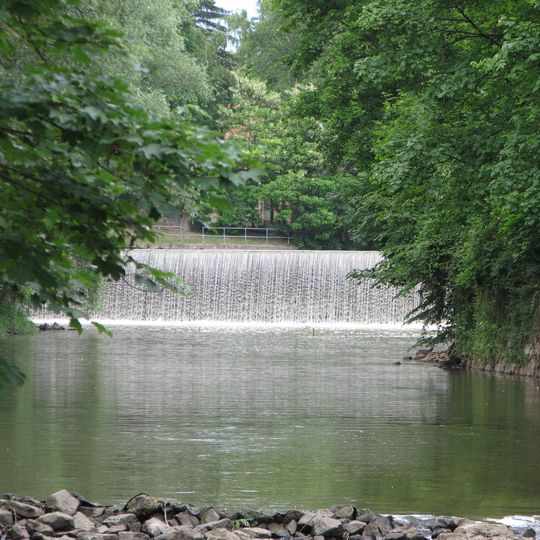 Kamenný mlýn Weir