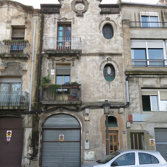 Building in carrer Mur, 120