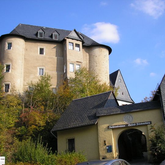 Friedensburg Castle