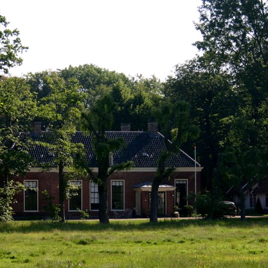 Kasteel Warmond: koetshuis