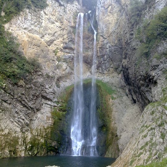 Bliha Waterfall