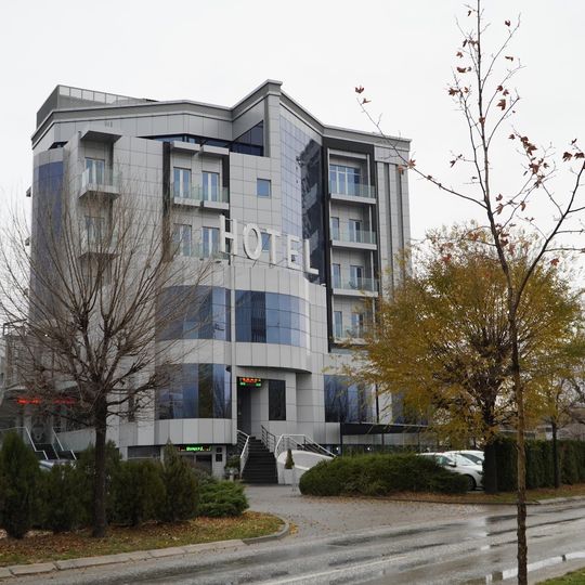 Женева Лукс
