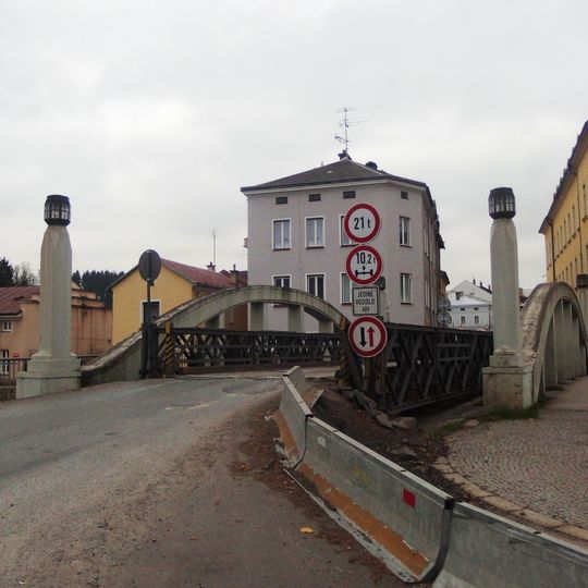 Arch road bridge over the Čistá in Hostinné