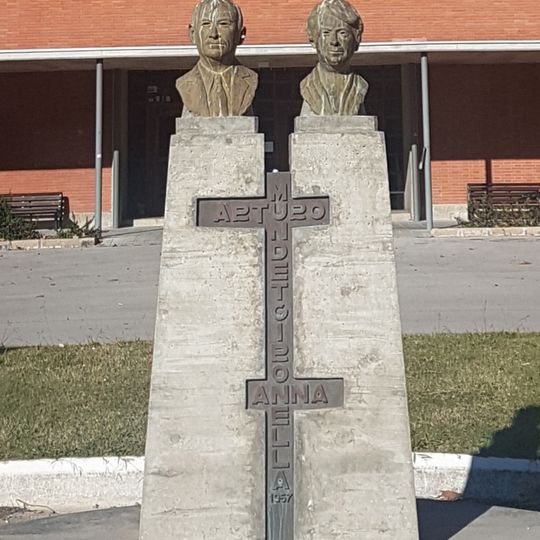 Artur Mundet and Anna Gironella