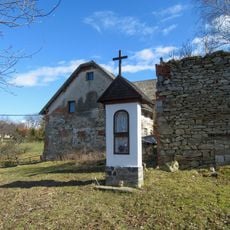 Kaplička v Kopřivné na jižním okraji