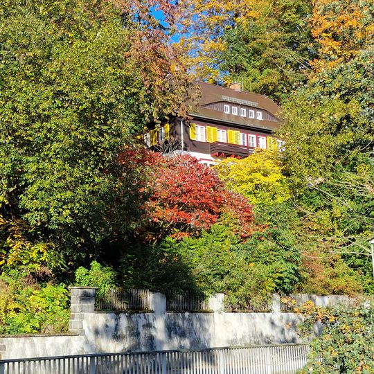 Wohnhaus in offener Bebauung Neustädter Weg 6