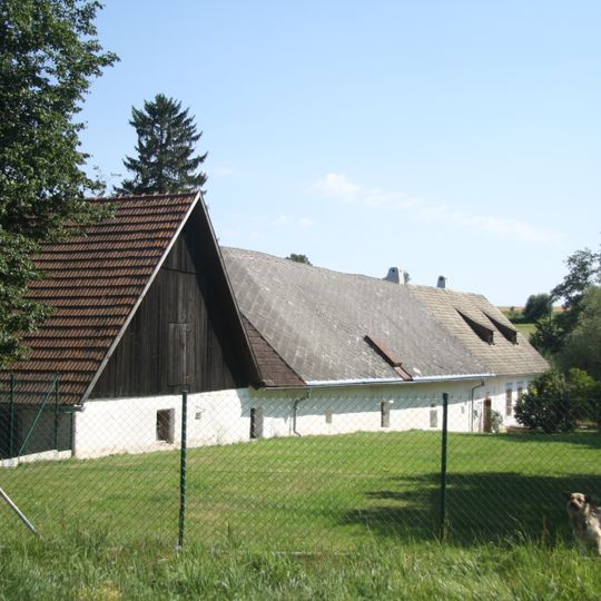 Zemědělský dvůr čp. 15
