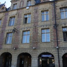 Immeuble, 39 place Ducale (Charleville-Mézières)