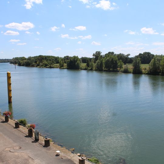 Lit majeur de la Saône