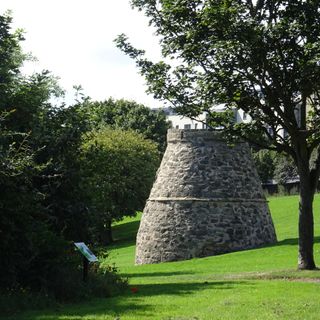 Lochend Castle dovecote
