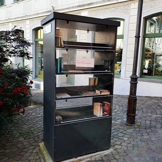 Bücherschrank Wenceslaigasse