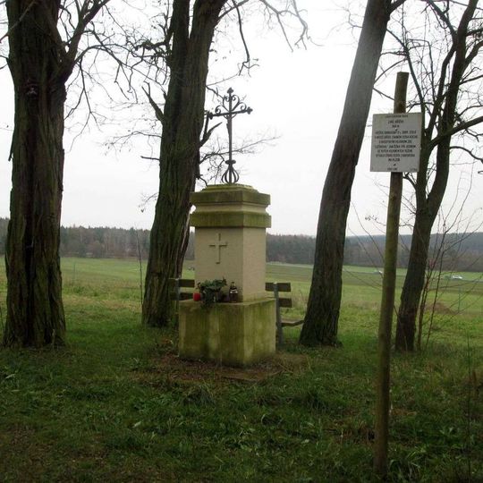 Kříž severovýchodně od Líní