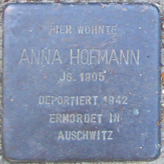 Stolperstein en memoria de Anna Hofmann