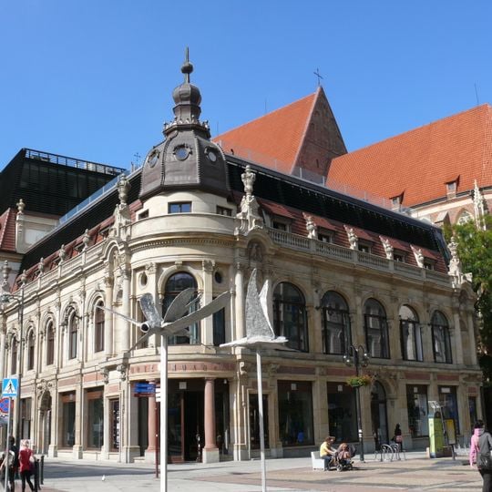 Monopol Hotel