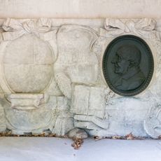 Grave of Duclos-Dutuit