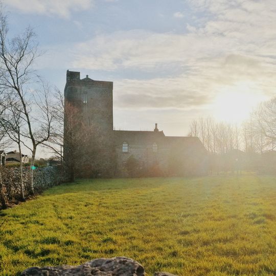 Killeen Castle, Castlegar