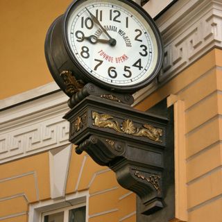 Building of the General Staff - clock