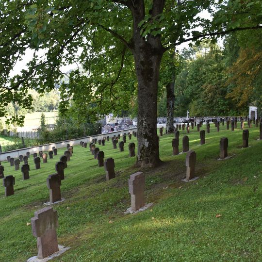 Fourdrain German war cemetery