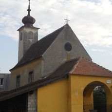 Magdalenenkapelle und Ehrenmal