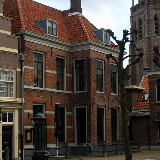 Voorstraat 12, Voorschoten