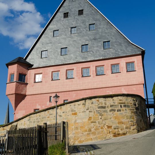 Ehemaliger Kastenboden, 1555 als Stadtschloss für Kaspar von Sternberg erbaut